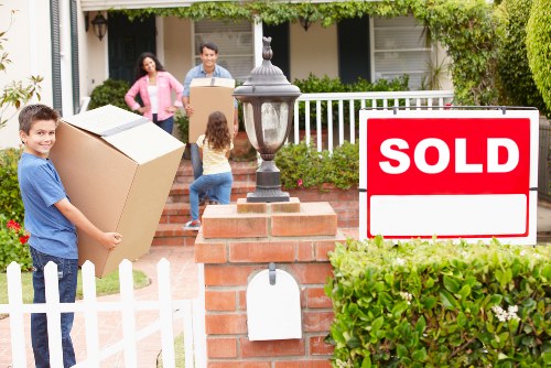 Practical moving service for flats and offices in Islington